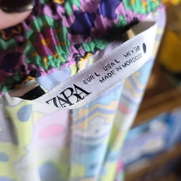 Zara Silky Multicolored Pull On Pants, Size Large - Picture 10 of 10